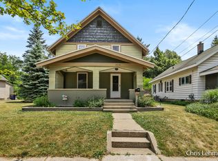 2036 Swensberg Ave NE, Grand Rapids, MI 49505
