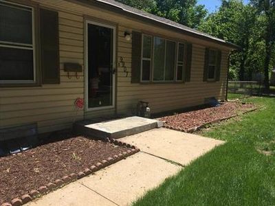 9907 Bellaire Ave, Kansas City, MO, 64134
