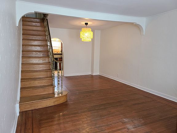 4th image of 1929 S Iseminger St