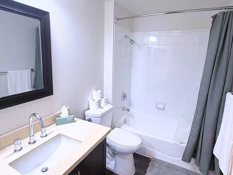 10740 Wilshire Blvd #605 — Photo 8