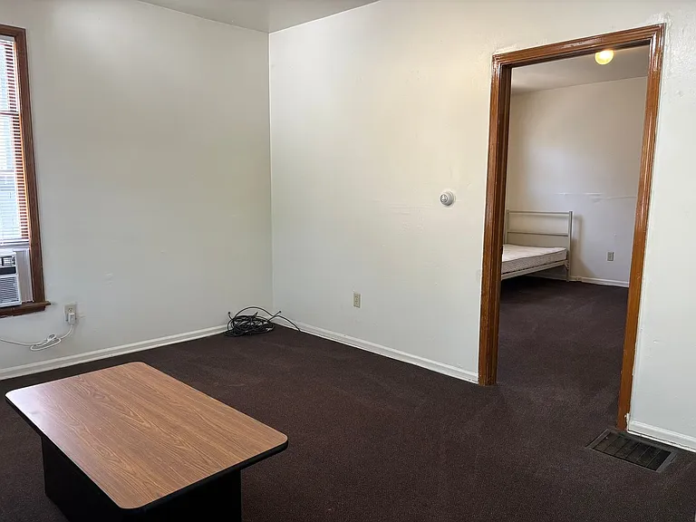 524 S Forest Ave — Photo 10
