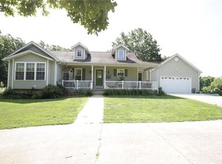 2775 Stonehouse Rd, De Soto, MO 63020