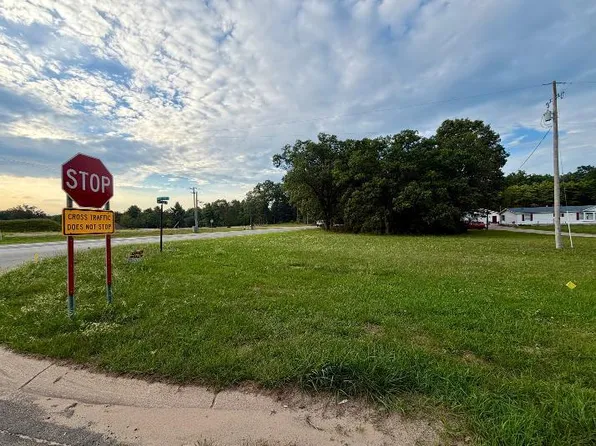 Evanston Ave, Muskegon, MI 49442