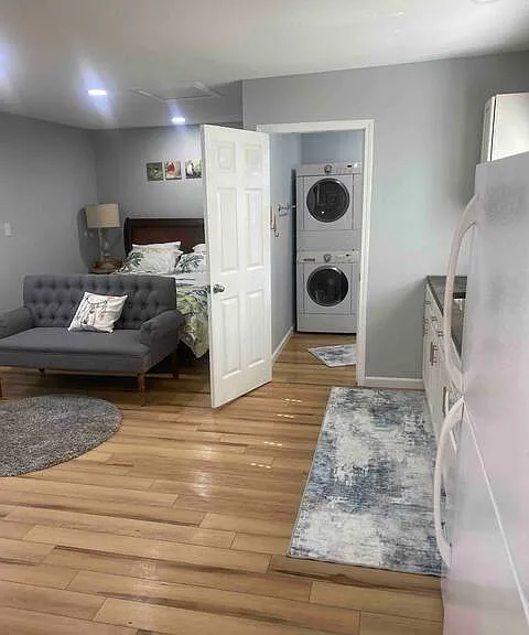 1934 Grandview St #3 — Photo 3