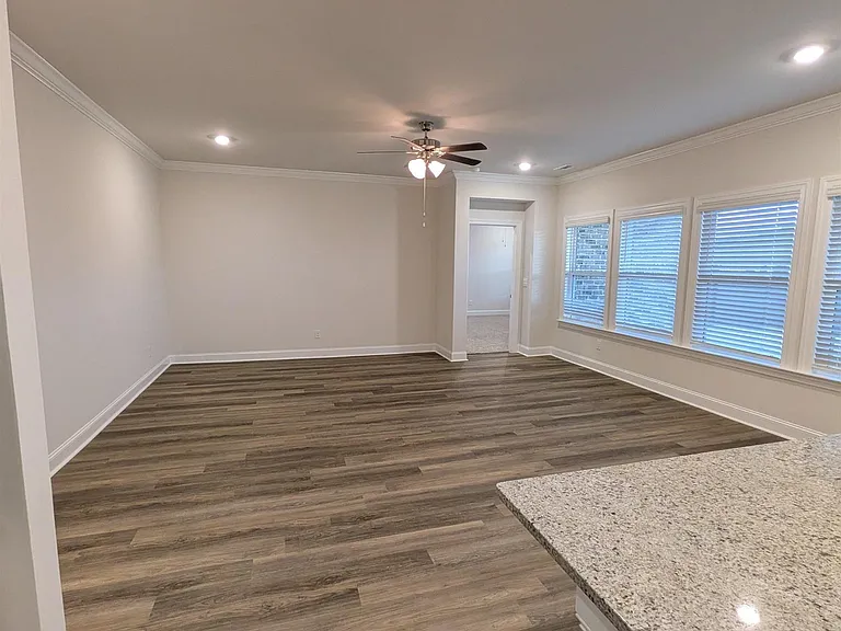 336 Jackson Point Cir — Photo 12