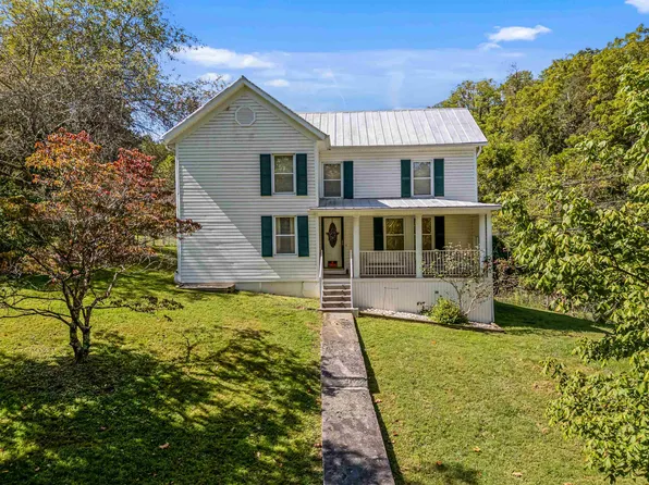309 White Pine Rd, Pearisburg, VA 24134