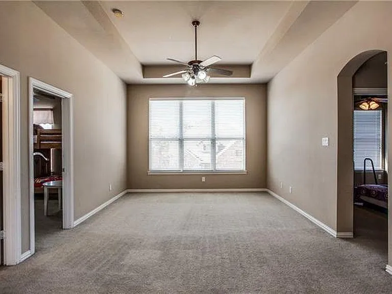 4533 Delaina Dr — Photo 15