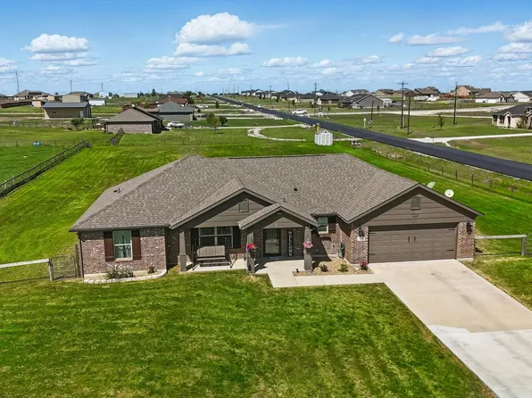 110 County Road 4213, Decatur, TX 76234