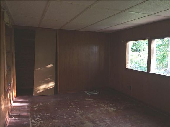 5th image of 4590 W 575 N