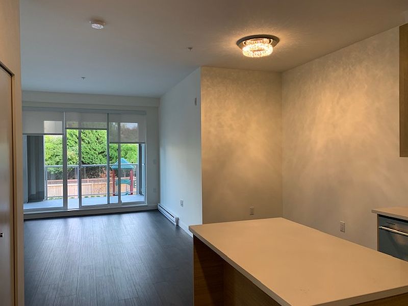 Burnaby Apartment for rent - 2 Bedrooms — photo 15