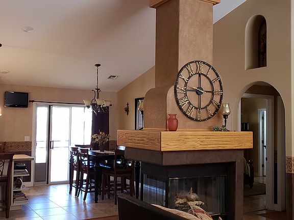 4th image of 2057 E Jeffrey Dr