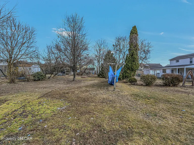 323 Vaughn St — Photo 24