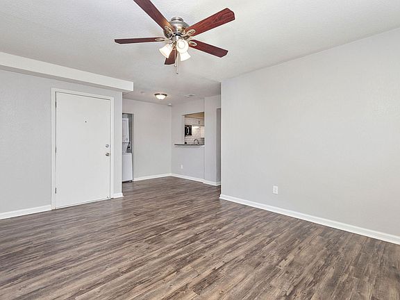 5th image of 3702 Warwick Blvd APT 7