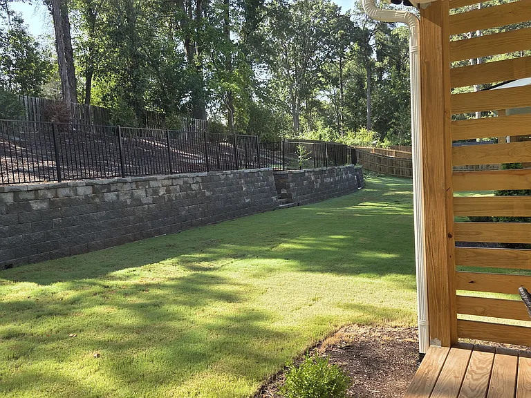 1207 Chaney Rd — Photo 3