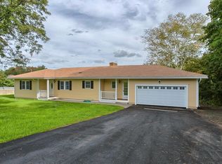 203 Hampstead St, Methuen, MA 01844