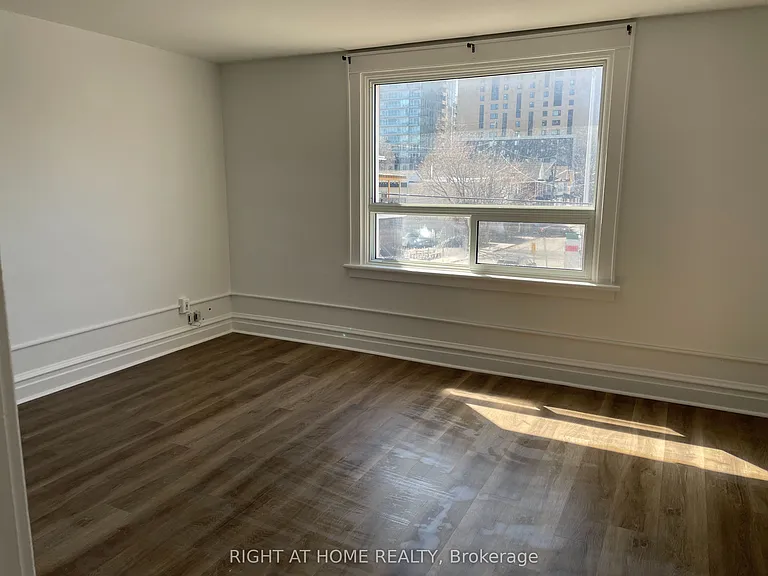 411B Preston St — Photo 7