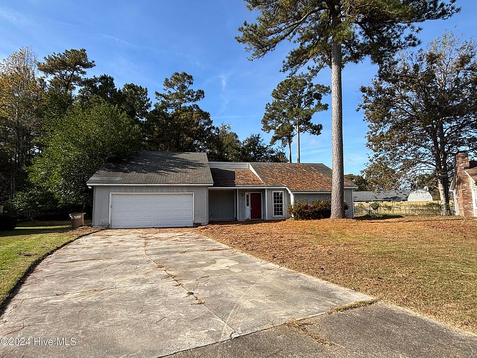 1st image of 115 Honey Tree Ct
