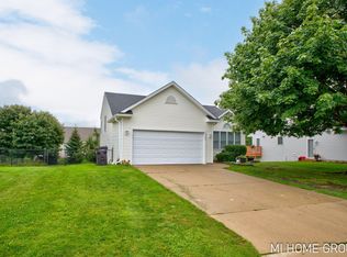 2888 Riley Ridge Rd, Holland, MI 49424