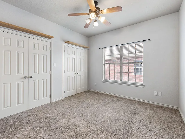 400 Forest Dr — Photo 16