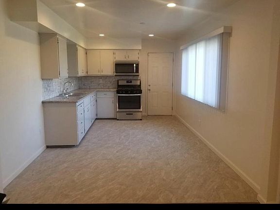 3rd image of 826 Nickel St