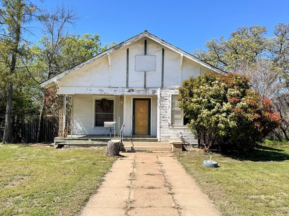 709 E 21st St, Cisco, TX 76437