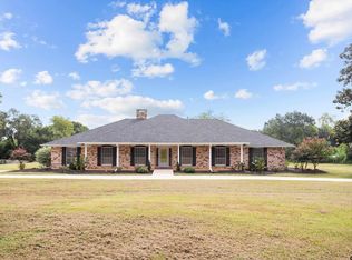 320 N Market St, Grapeland, TX 75844