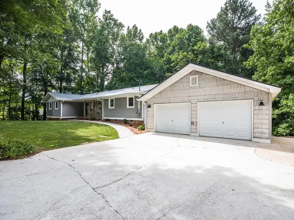 330 Edwards St, Bremen, GA 30110