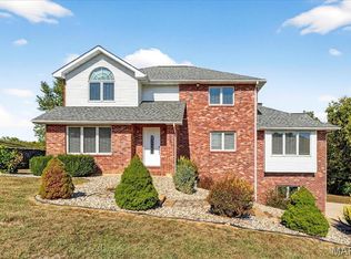 3567 Sweet Briar Ln, Columbia, IL 62236
