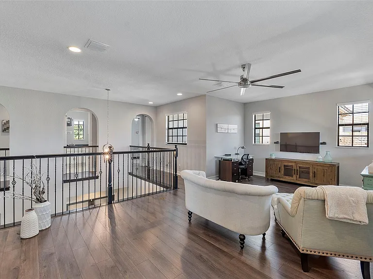 11036 Meridian Dr N — Photo 23