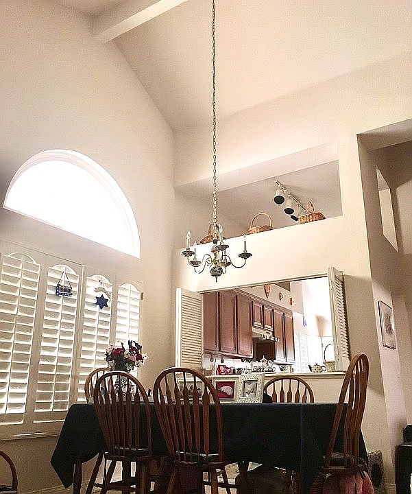 2nd image of 29935 Oberlin Ct