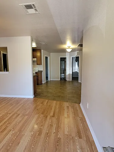 229 E Craven Ave Photo 1