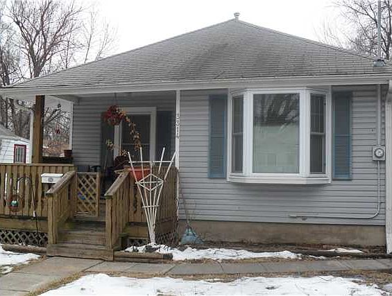 2nd image of 3314 Bowdoin St