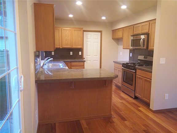 4th image of 5020 S 122nd Ln
