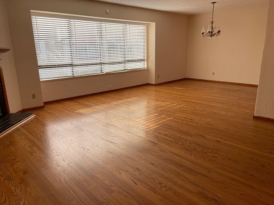1st image of 117 Canterbury Ave