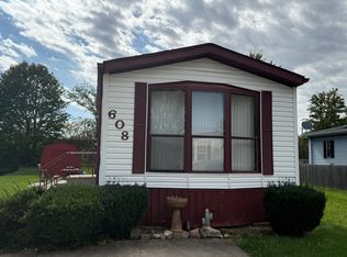 608 Tanglewood Rd, Matteson, IL 60443