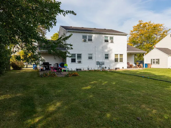 Oakwood Road Duplexes, 850-852 N Oakwood Rd #850, Oshkosh, WI 54904