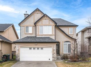 18 W Hidden Creek Point NW, Calgary, AB T3A6J6