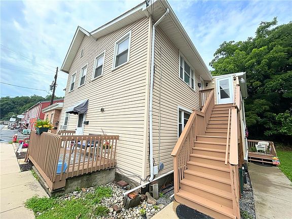 4th image of 364 S 1st St
