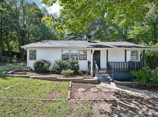 3988 Warren Rd, Flowery Branch, GA 30542