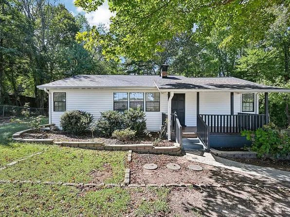 3988 Warren Rd, Flowery Branch, GA 30542
