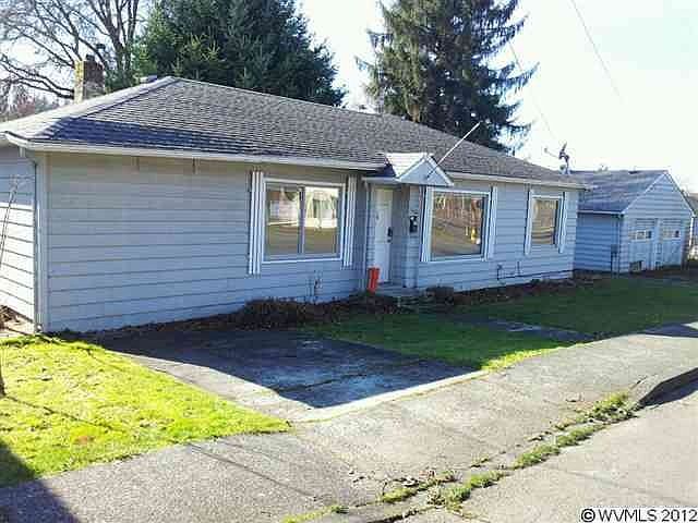Home for Sale in Stayton, OR $95,000