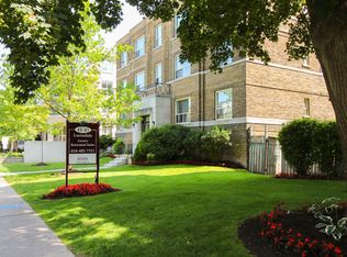 41 Lorindale Ave, Toronto, ON M5M 3C3