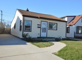 13704 Knox Ave, Warren, MI 48089