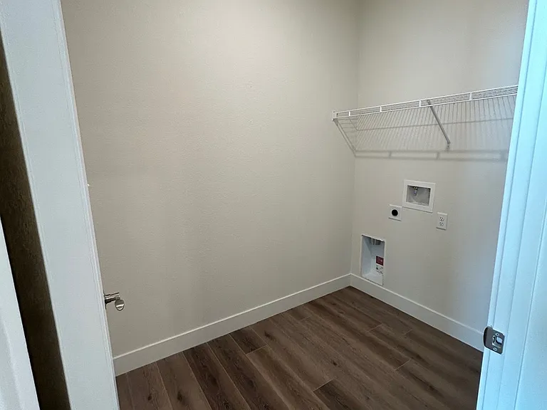 The Overlook Apartments — Photo 49