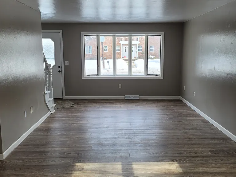 95-97 Fuller St #95 — Photo 6