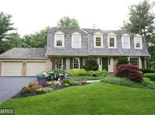 9544 Fox Hollow Dr, Potomac, MD 20854
