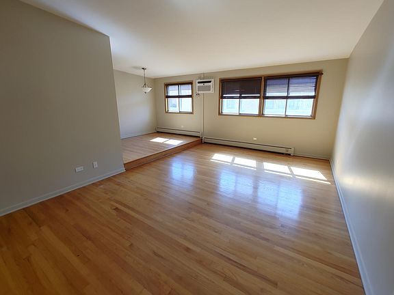2nd image of 720 N Austin Blvd #303