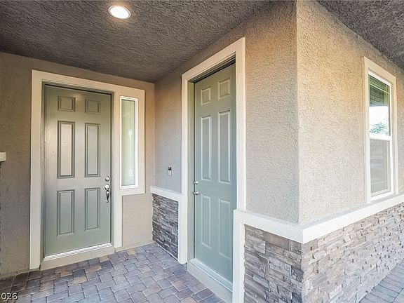 4th image of 89 Kokomiko Ave