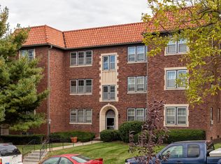 211 S 37th St, Omaha, NE 68131