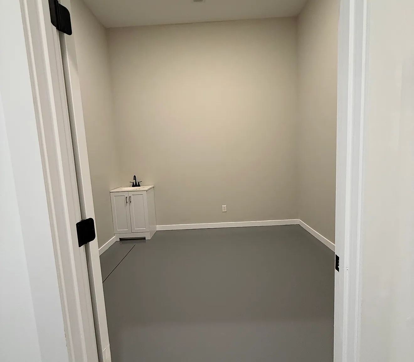 120 Eleanor Way - 1 — Photo 4